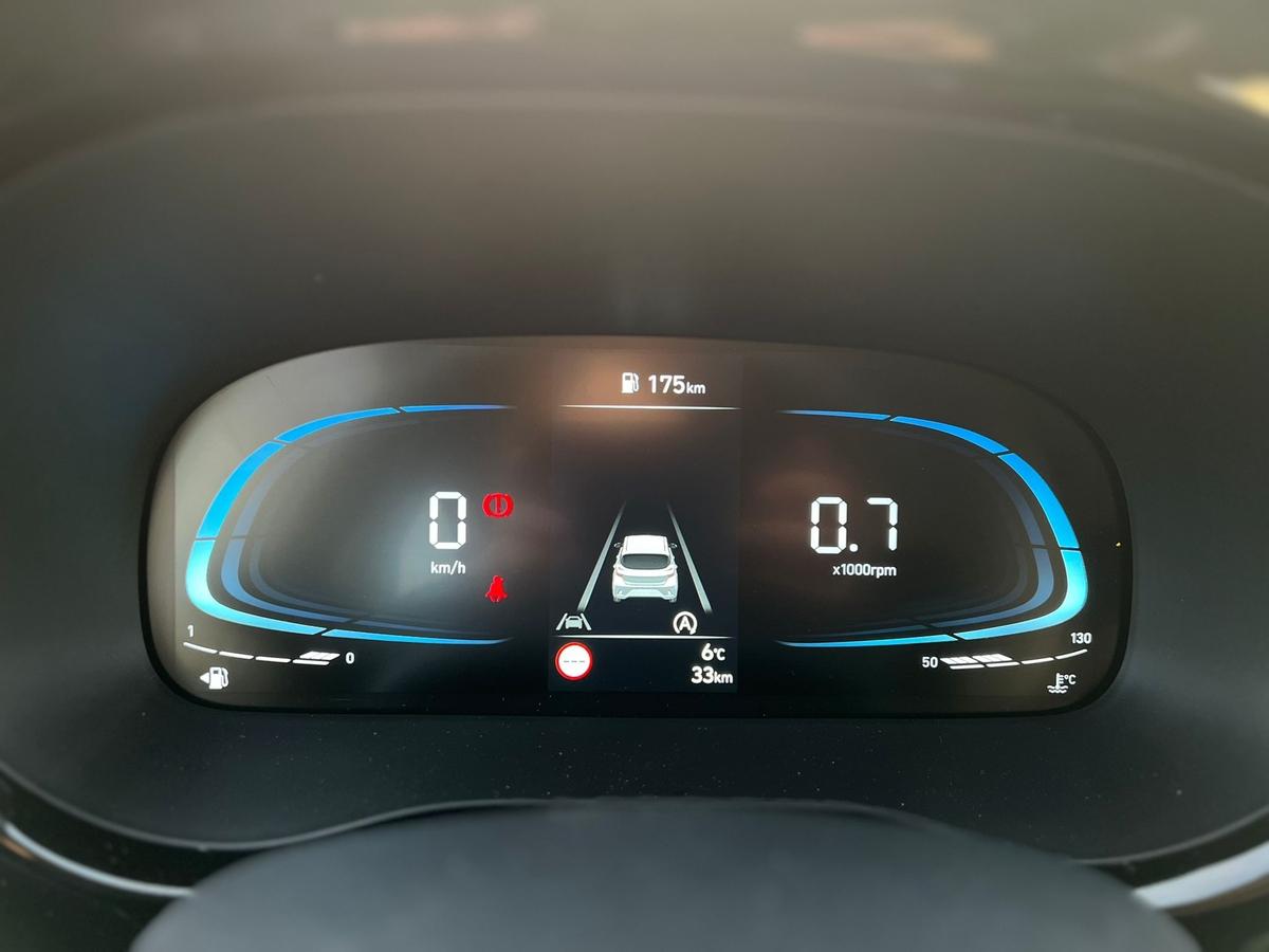 Hyundai i10 1.0 - Klima - Navi - R.Kam - PDC - Sitz+Lenkradhzg