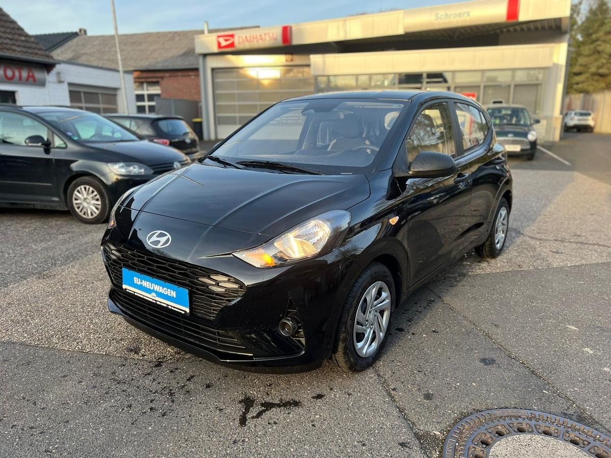 Hyundai i10 1.0 - Klima - Navi - R.Kam - PDC - Sitz+Lenkradhzg