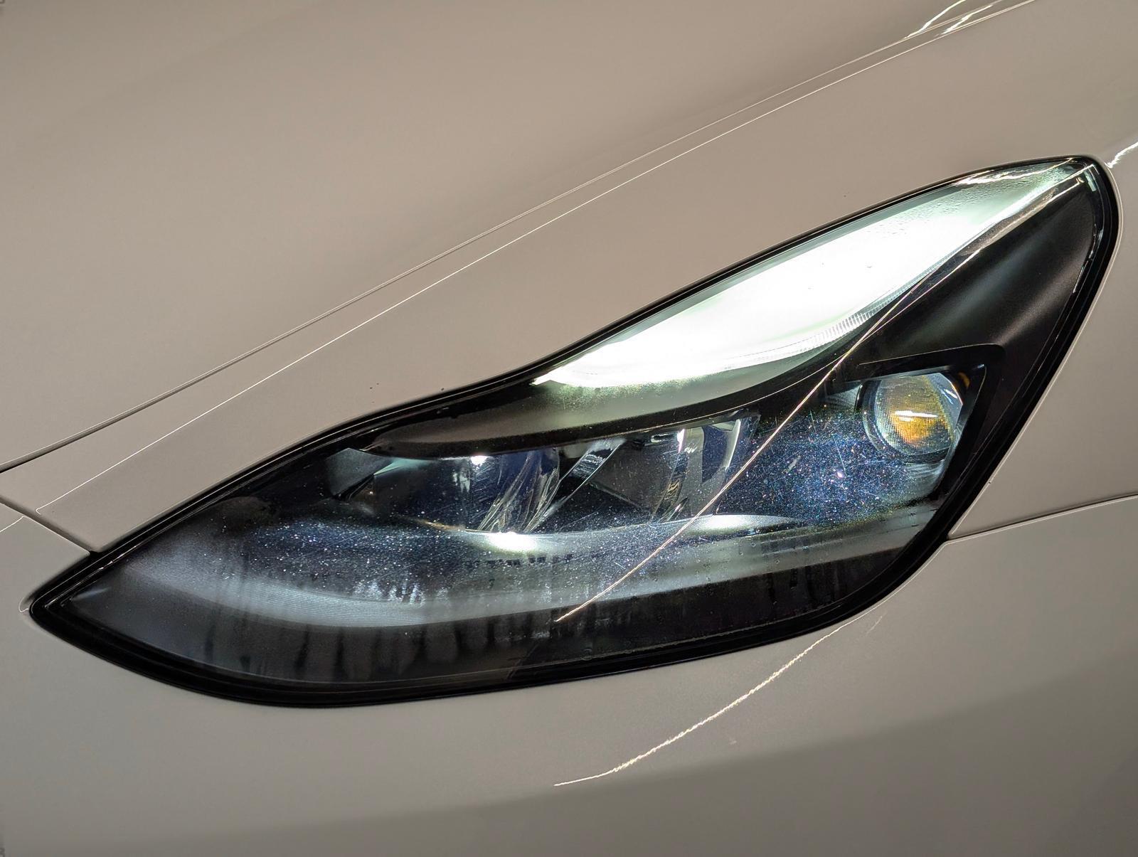 Tesla Model Y Long Range AWD LED/Navi/Pano/4xSHZ/19-LM