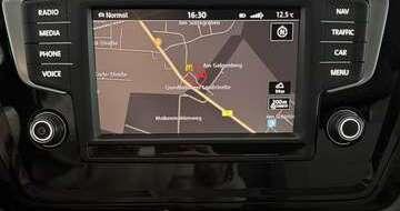 Volkswagen Touran Comfortline BMT, Navi, AHK, LED, 1.Hand,Scheckheft