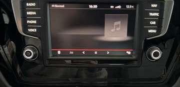 Volkswagen Touran Comfortline BMT, Navi, AHK, LED, 1.Hand,Scheckheft