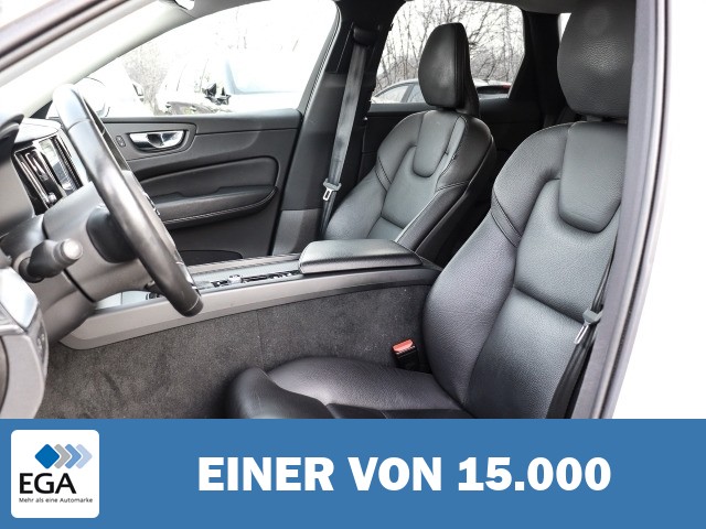 Volvo XC60 Momentum Pro 2WD AHK Navi Leder Digitales Cockpit Soundsystem HarmanKardon 
