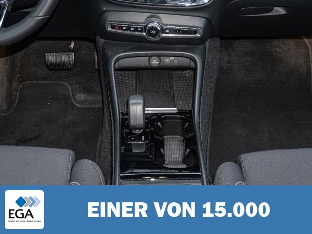 Volvo C40 Core Recharge Pure Electric AWD StandHZG Digitales Cockpit Soundsystem LED S