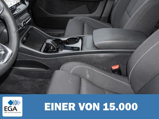 Volvo C40 Core Recharge Pure Electric AWD StandHZG Digitales Cockpit Soundsystem LED S