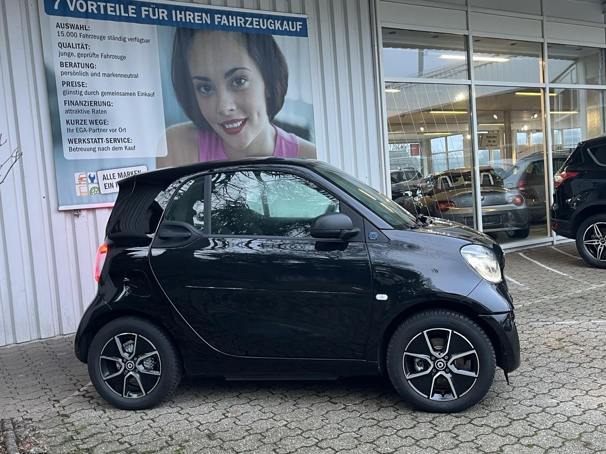 Smart ForTwo EQ*EXCLUSIVE*22kW*PANORAMA*MEDIA*SHZ*CAM*PDC*LED*ALU*
