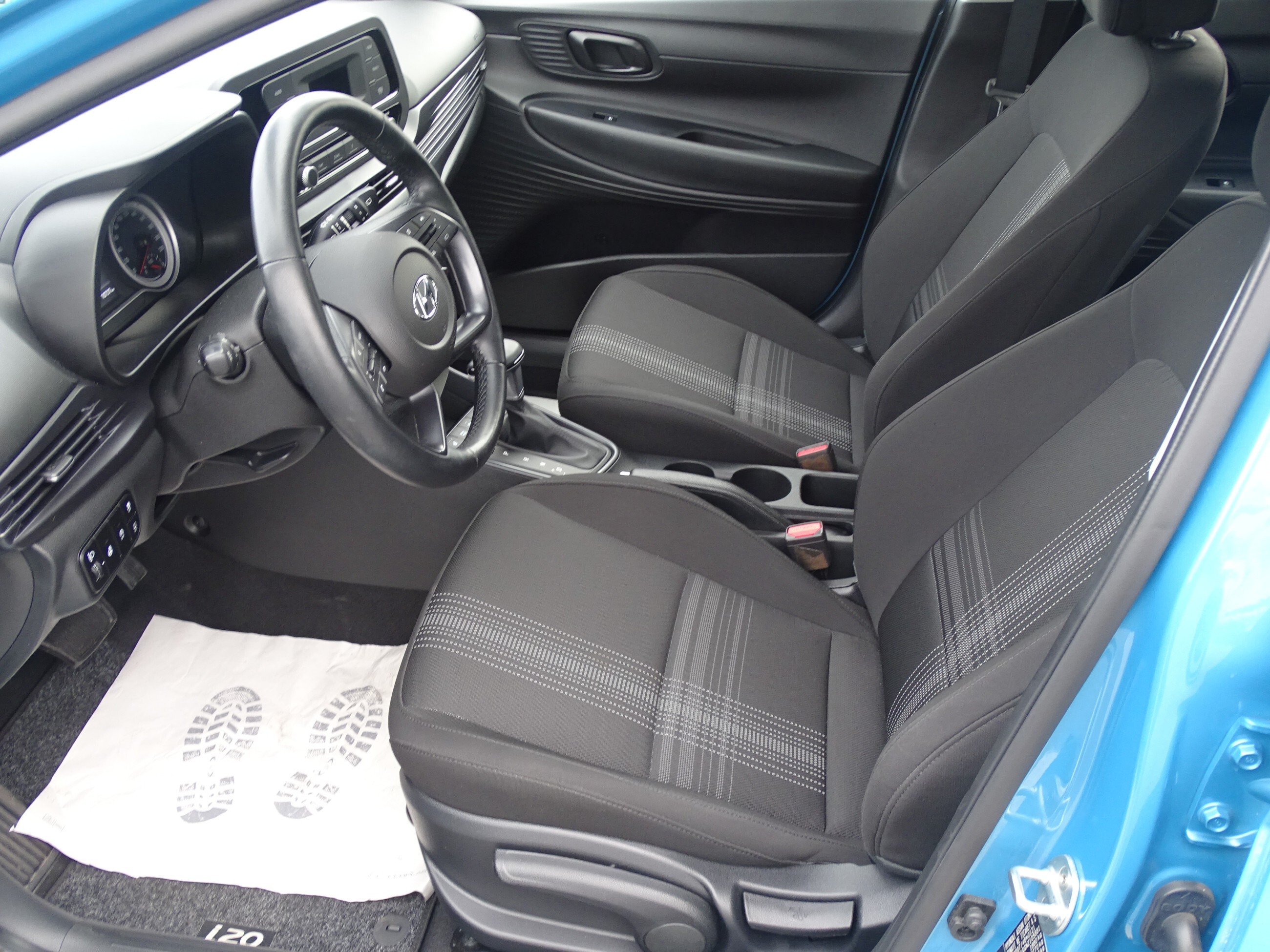 Hyundai i20 Select DCT*DAB*TEL*PDC*MFL*TEMPO*KLIMA*SHZG*