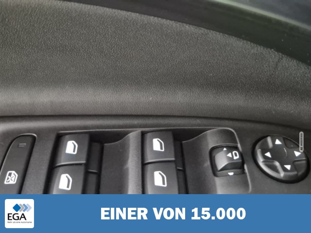 Abarth 600e Scorpionissima SHZ Keyless Navi Klimaautom Apple CarPlay Android Auto