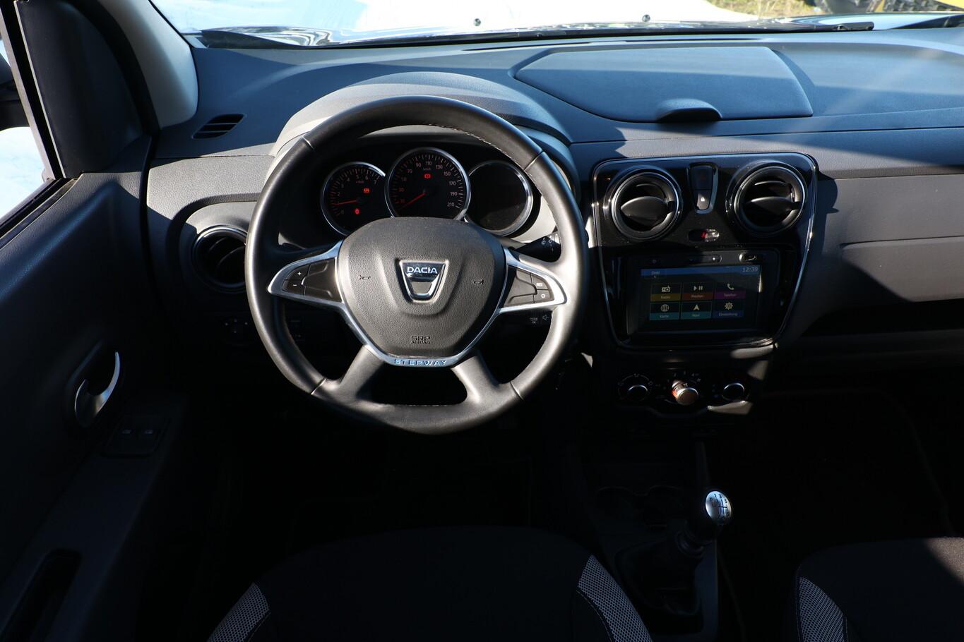 Dacia Lodgy Stepway 1.5 dCi 115 7-S Nav PDC Temp NSW