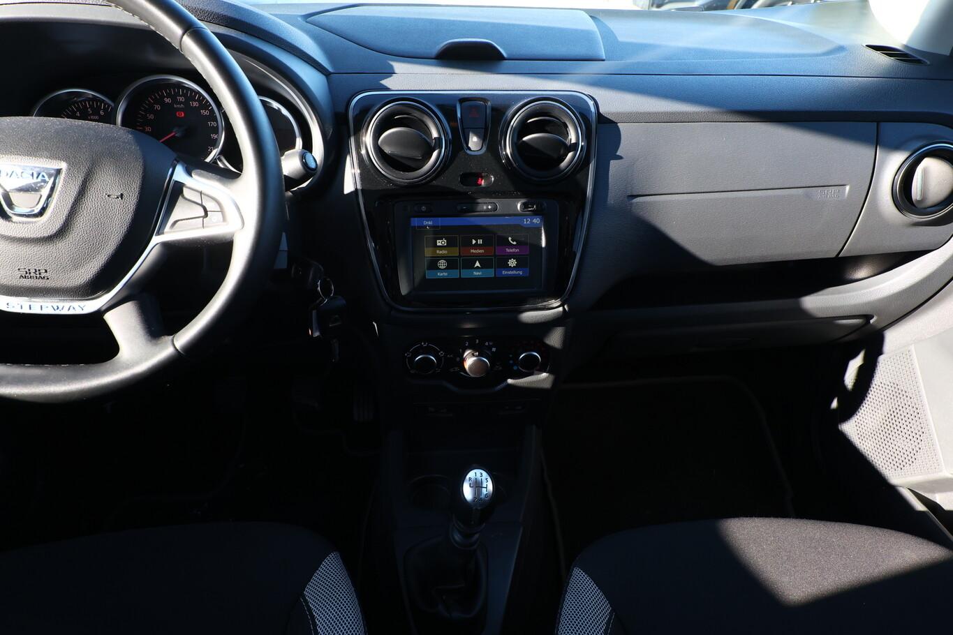 Dacia Lodgy Stepway 1.5 dCi 115 7-S Nav PDC Temp NSW