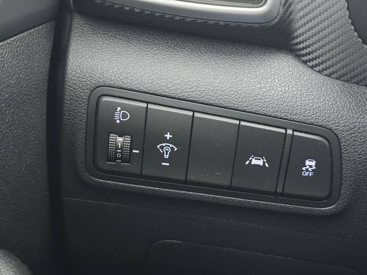 Hyundai Tucson 1.6 Advantage 2WD  #Automatik #Rückfahrkamera #LED 