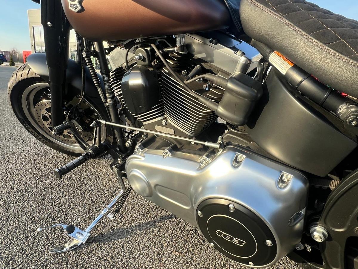 Harley-Davidson Fat Boy Seitentasche+Alcantara+Auspuffanlage