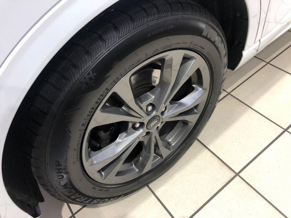 Ford Kuga 1.5 EcoBoost ST-LINE X AHK