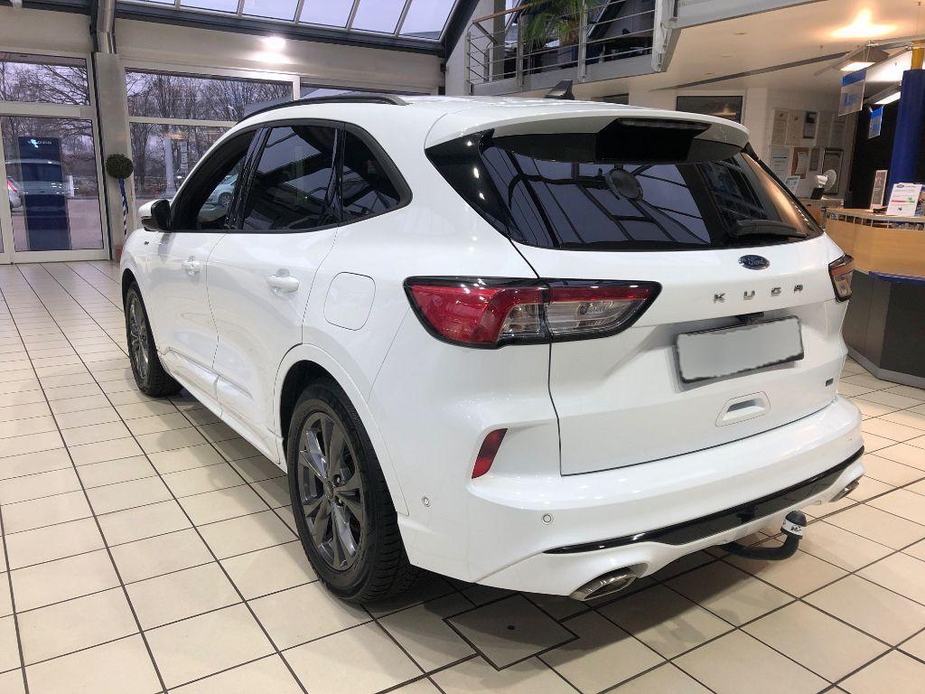 Ford Kuga 1.5 EcoBoost ST-LINE X AHK