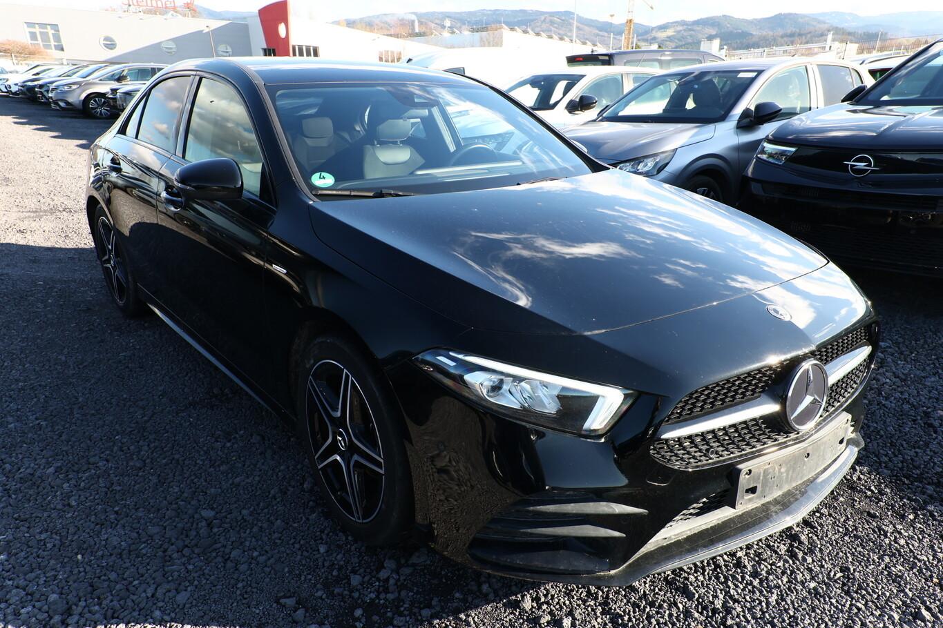 Mercedes-Benz Lim DCT Edition 2021 LED Nav ParkAs LM18Z