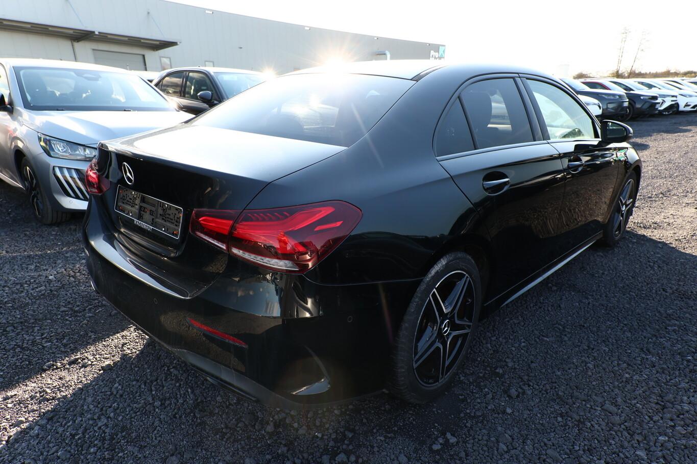 Mercedes-Benz Lim DCT Edition 2021 LED Nav ParkAs LM18Z