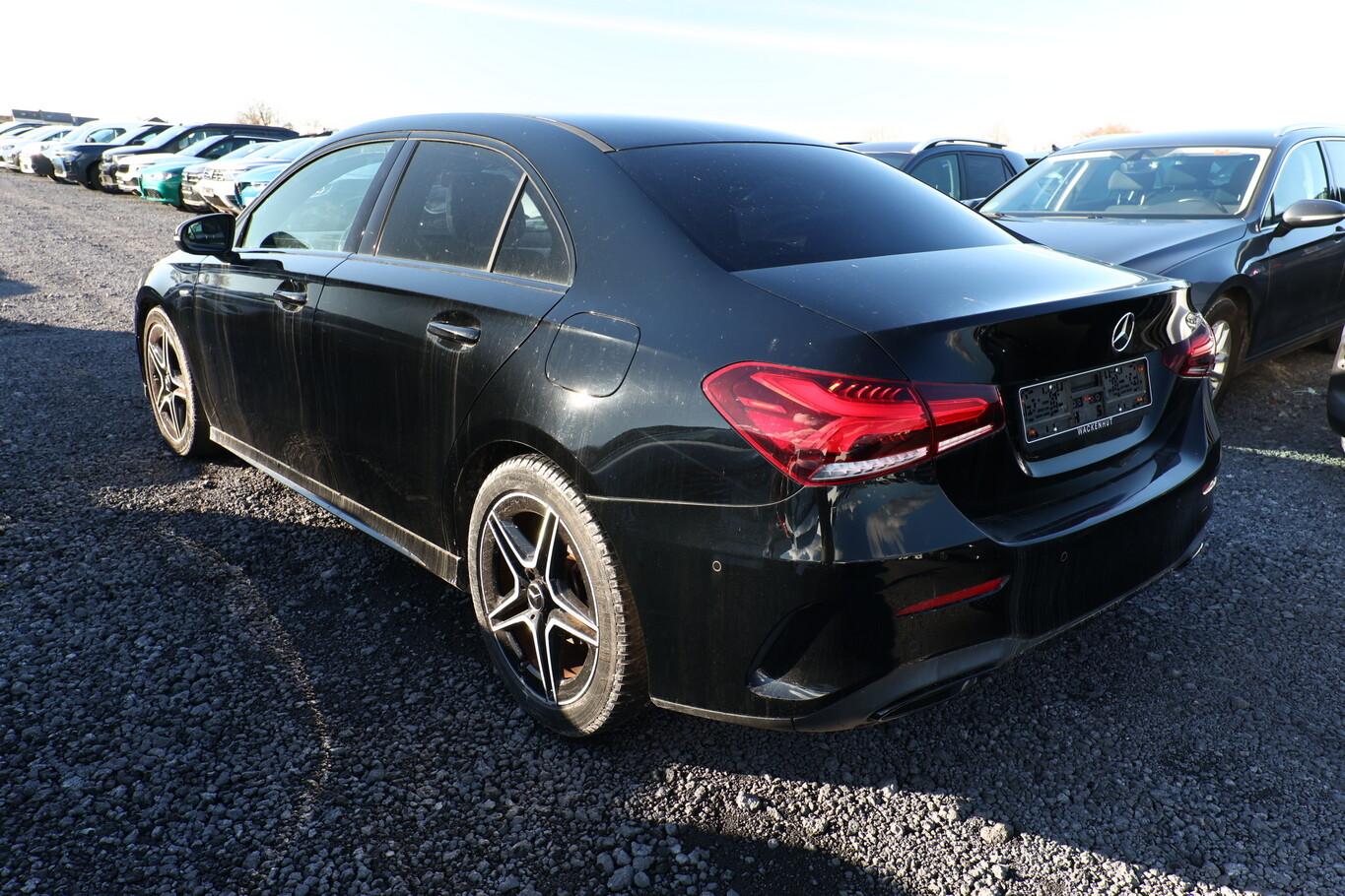 Mercedes-Benz Lim DCT Edition 2021 LED Nav ParkAs LM18Z