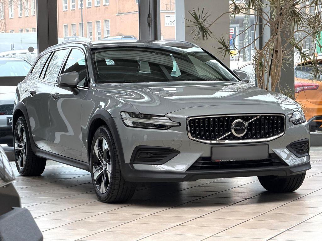 Volvo V60 Cross Country V60 Cross Country B4 AWD Plus*TPM*SHZ*RFK*DAB+*