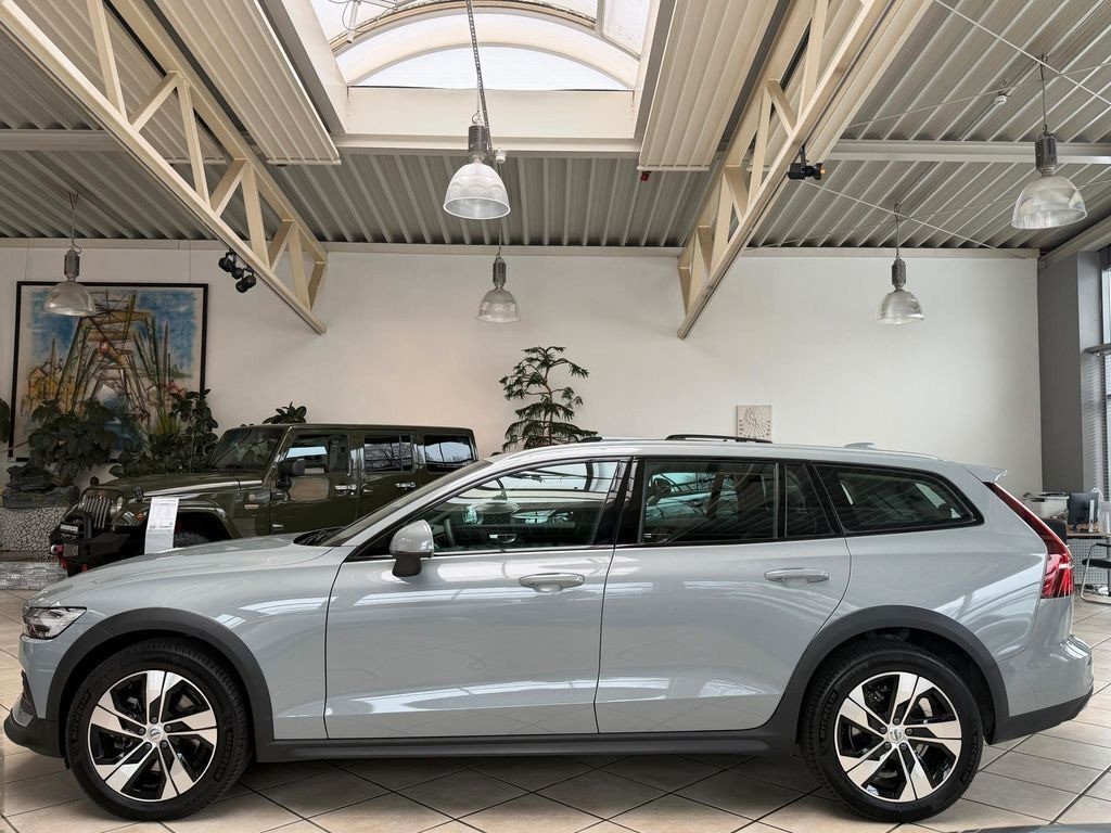 Volvo V60 Cross Country V60 Cross Country B4 AWD Plus*TPM*SHZ*RFK*DAB+*