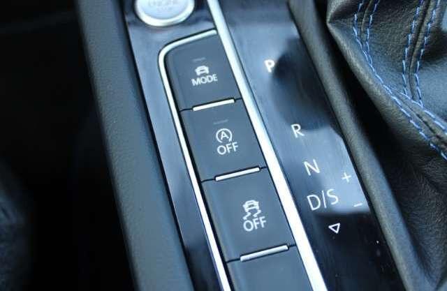 Volkswagen Arteon SB R 4M Pano ACC Navi Matrix HarmanKardon DCC 3...