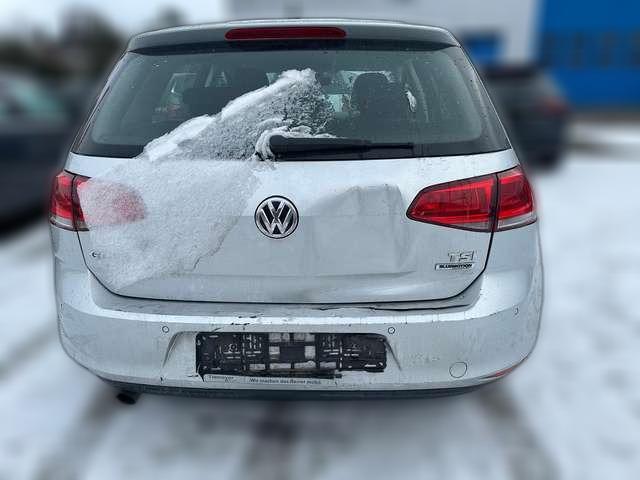 Volkswagen Golf 1.2 TSI  Trendline PDC v+h UNFALL