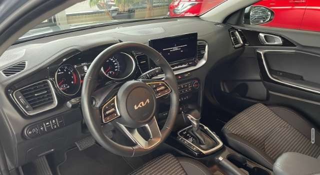 Kia cee'd / Ceed 1.5 T-GDI Navi LED Kamera DAB CarPlay SHZ LenkradH