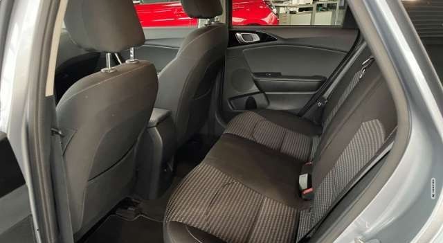 Kia cee'd / Ceed 1.5 T-GDI Navi LED Kamera DAB CarPlay SHZ LenkradH