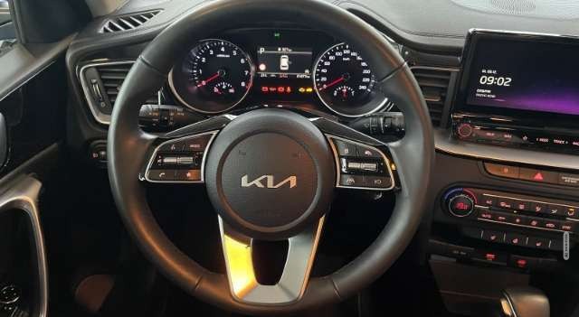 Kia cee'd / Ceed 1.5 T-GDI Navi LED Kamera DAB CarPlay SHZ LenkradH