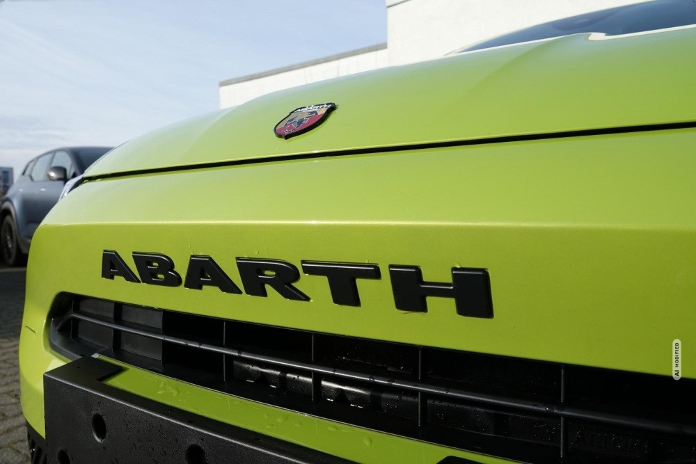 Abarth 600e TURISMO 240PS SOFORT!