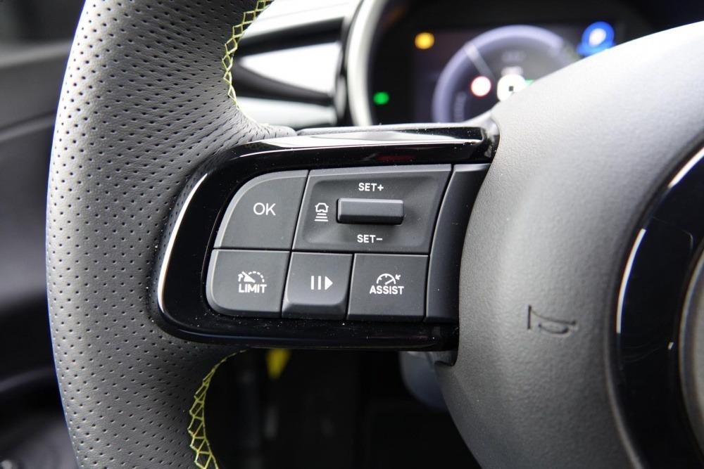 Abarth 600e TURISMO 240PS SOFORT!