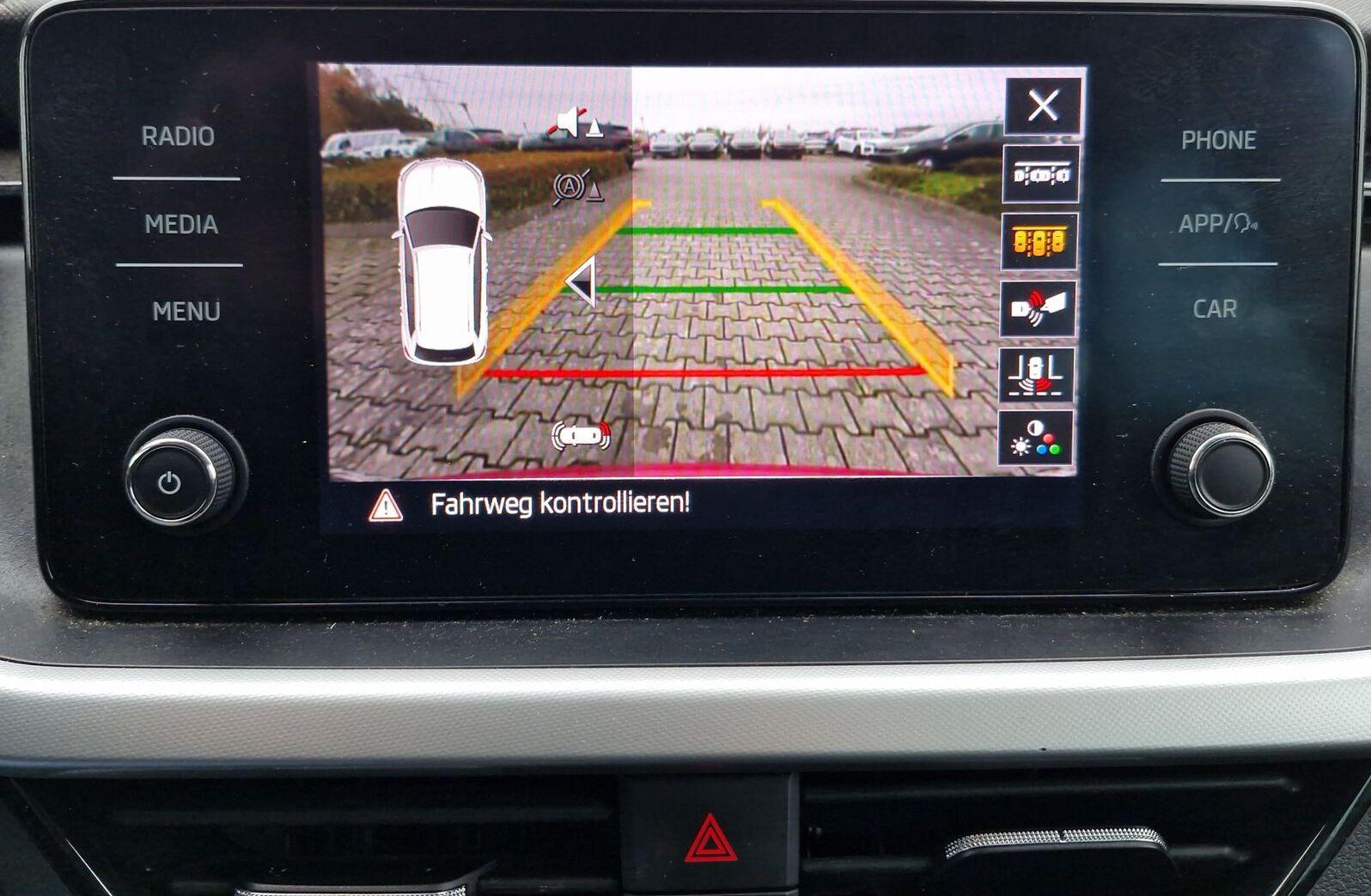 Skoda Kamiq 1.0 TSI Ambition LED Kamera PDC CarPlay Al