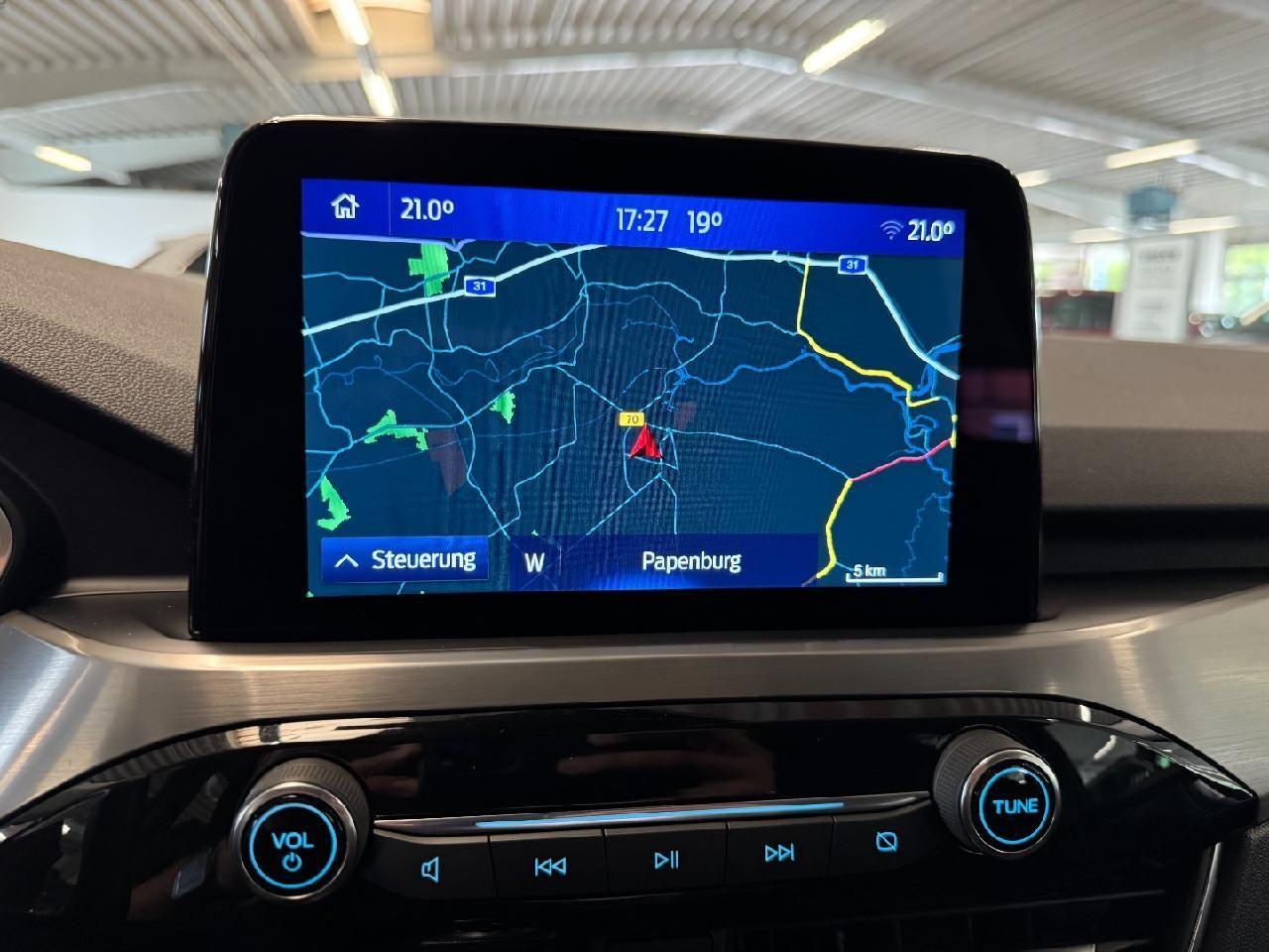 Ford Kuga Plug-In Hybrid Titanium *AHK-SHZ-eHeck*