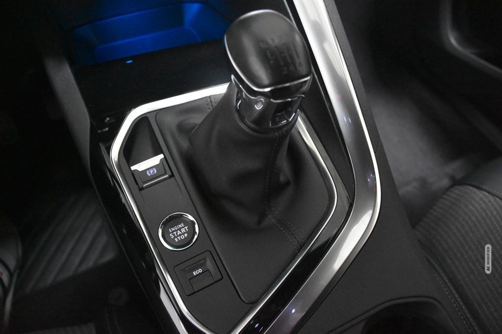 Peugeot 5008 Allure Pack LED Navi Kamera Sitzhz ACC