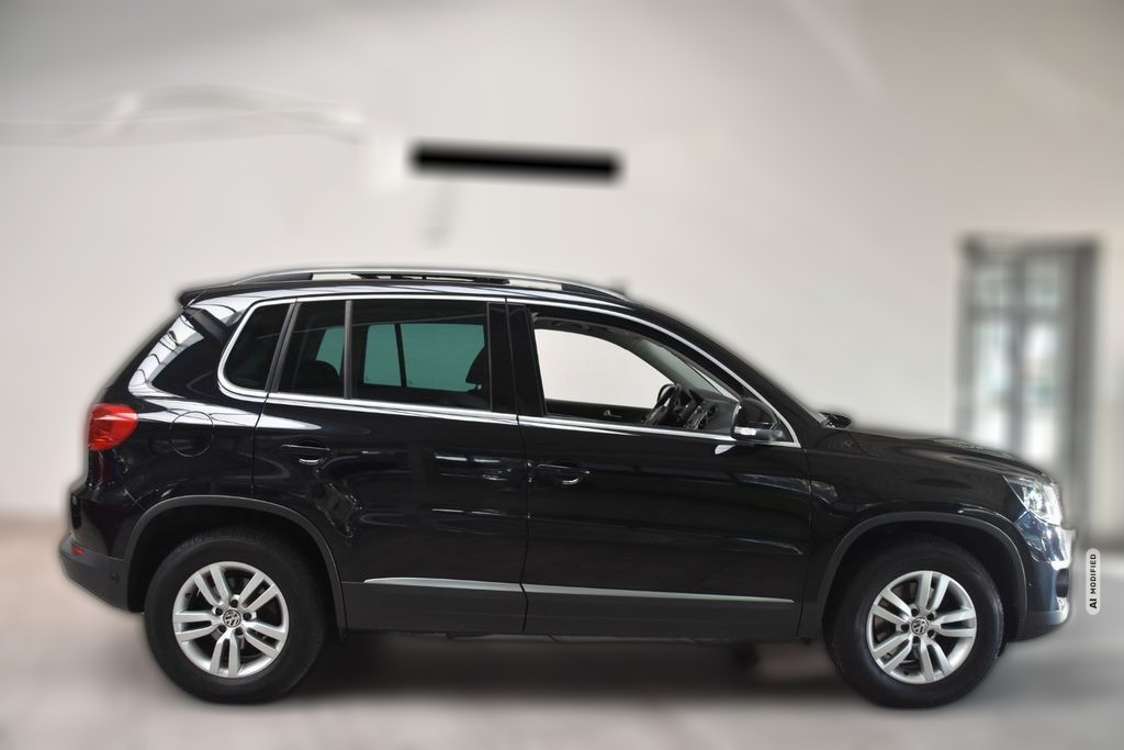 Volkswagen Tiguan Sport&Style 4Mot DSG Navi Kamera Pano AHK