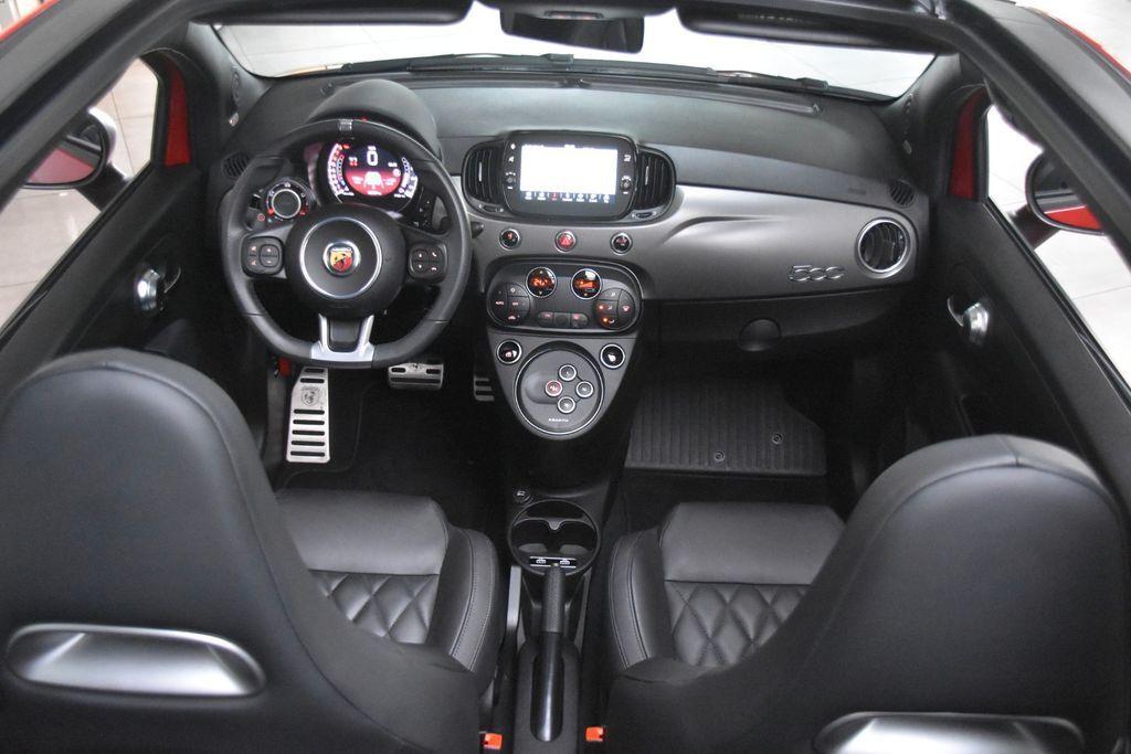 Abarth 595C 595 C Navi Beats Leder Xenon AppConnect PDC