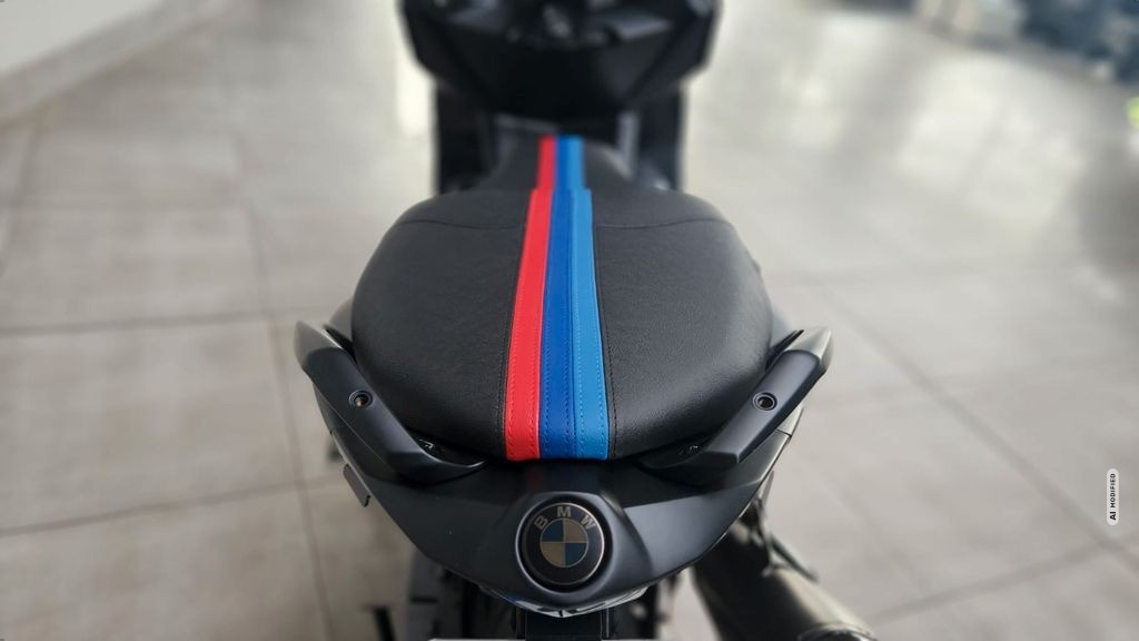 BMW C 650 Sport ABS Griff-und Sitzheizung Akrapovic