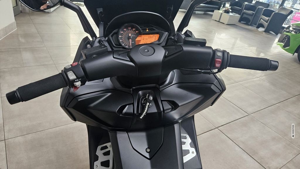 BMW C 650 Sport ABS Griff-und Sitzheizung Akrapovic