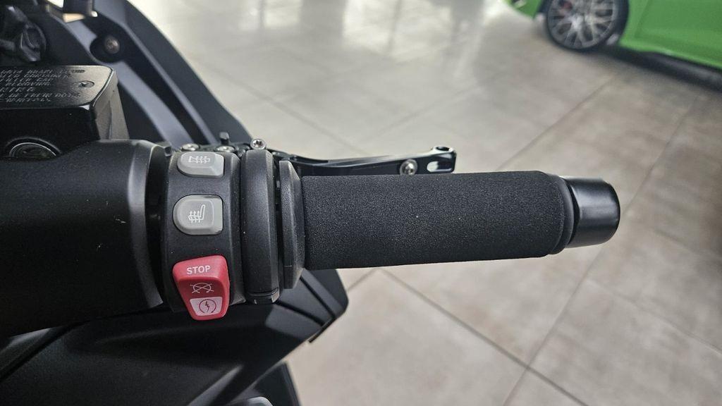 BMW C 650 Sport ABS Griff-und Sitzheizung Akrapovic