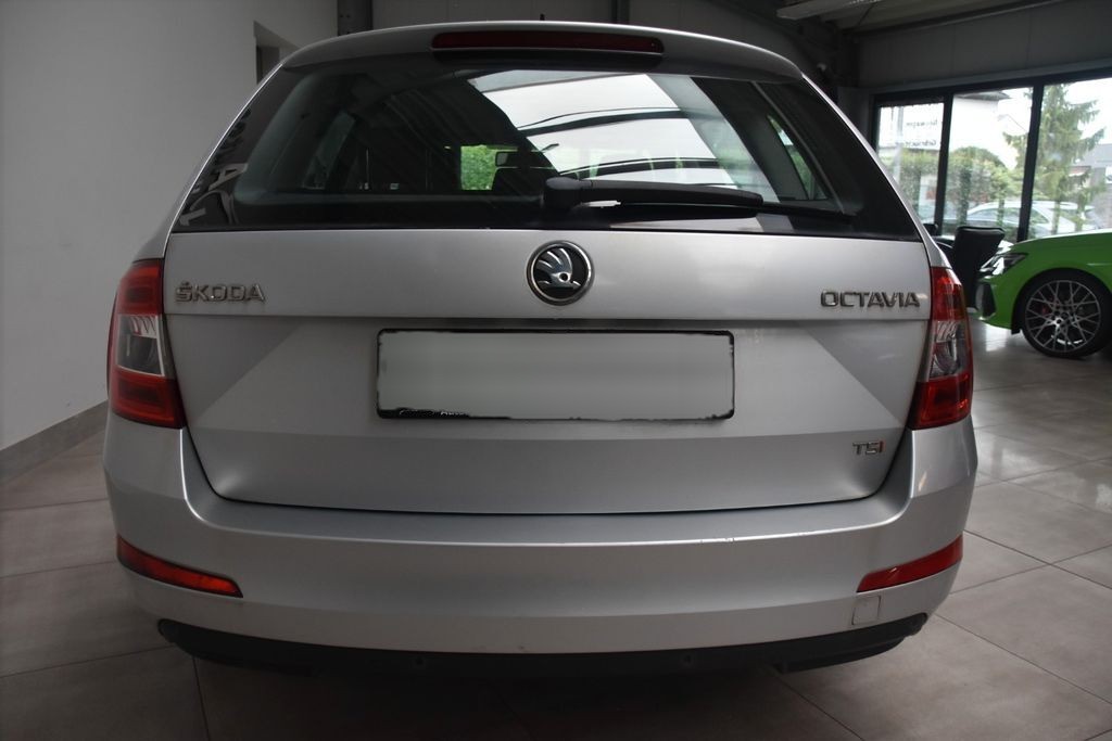 Skoda Octavia Combi Elegance 2ZKlimaauto Tempo SHZ PDC