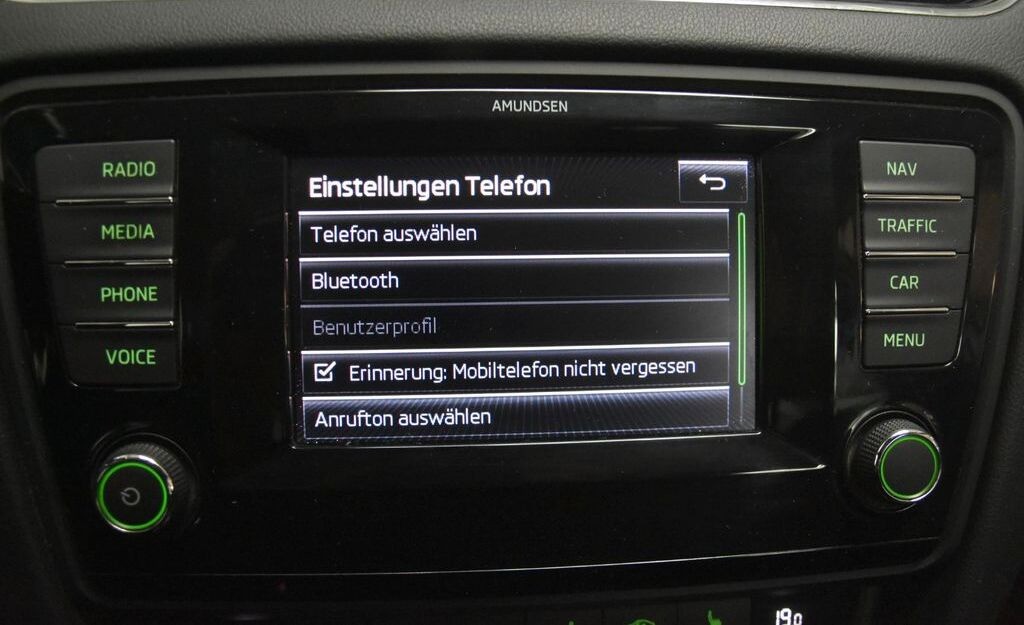 Skoda Octavia Combi Elegance 2ZKlimaauto Tempo SHZ PDC