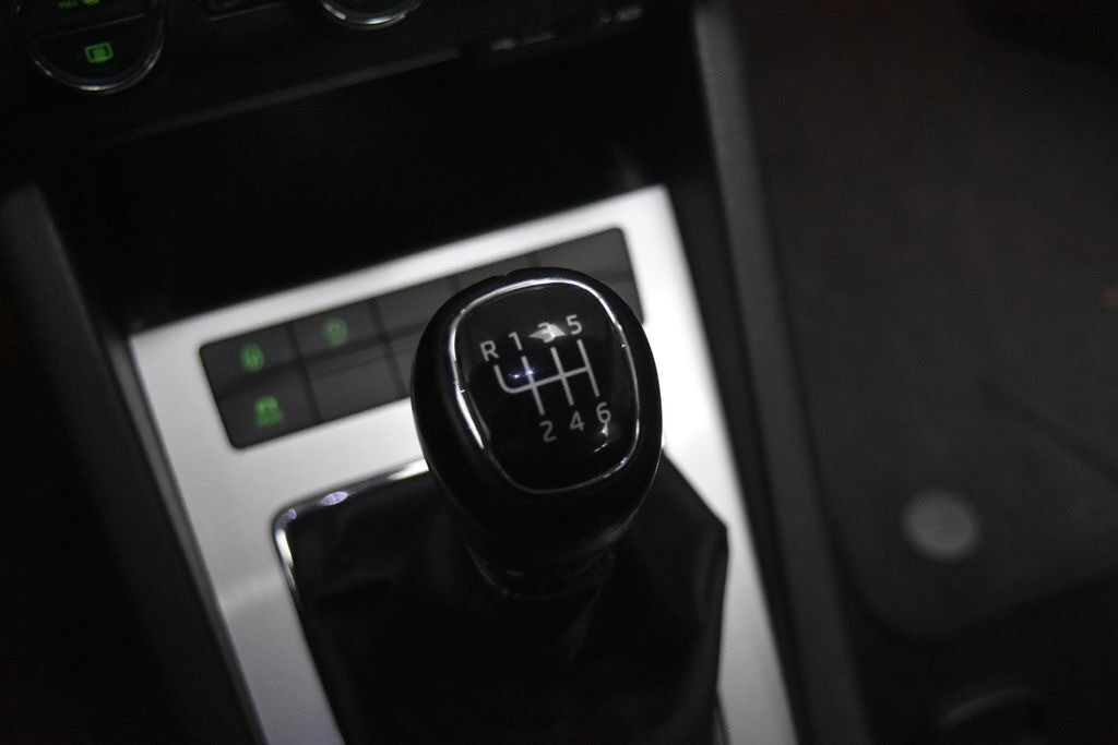 Skoda Octavia Combi Elegance 2ZKlimaauto Tempo SHZ PDC