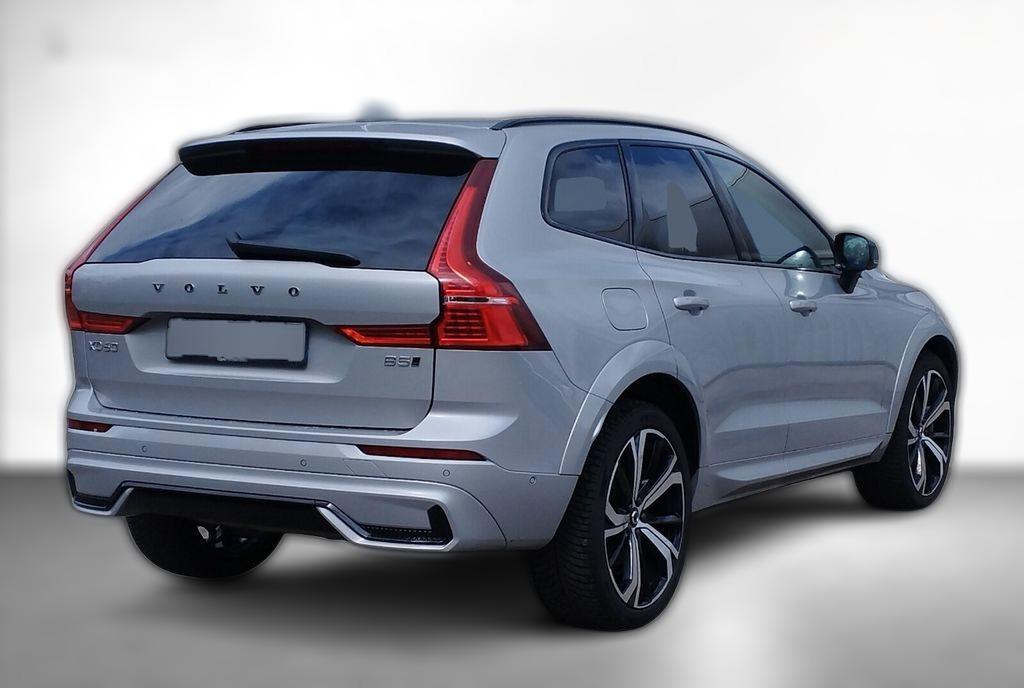 Volvo XC60 B5 AWD Ultimate Dark NAVIGATION+TEMPOMAT