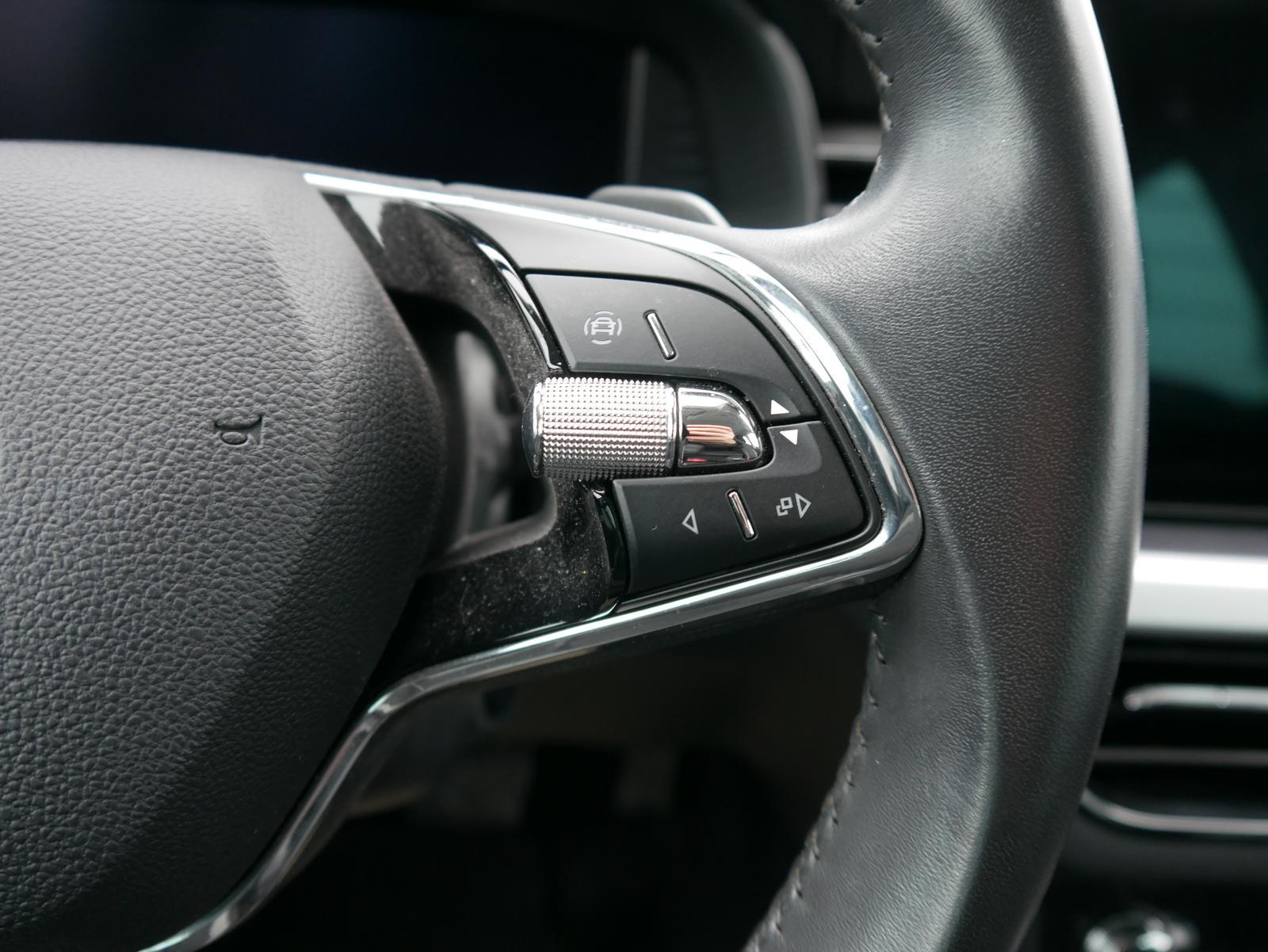 Skoda Scala style 1.5 TSI DSG*NAVI*LED*PDC*KAMERA*SHZ*TEMPOMAT*KLIMA*KEYLESS-GO