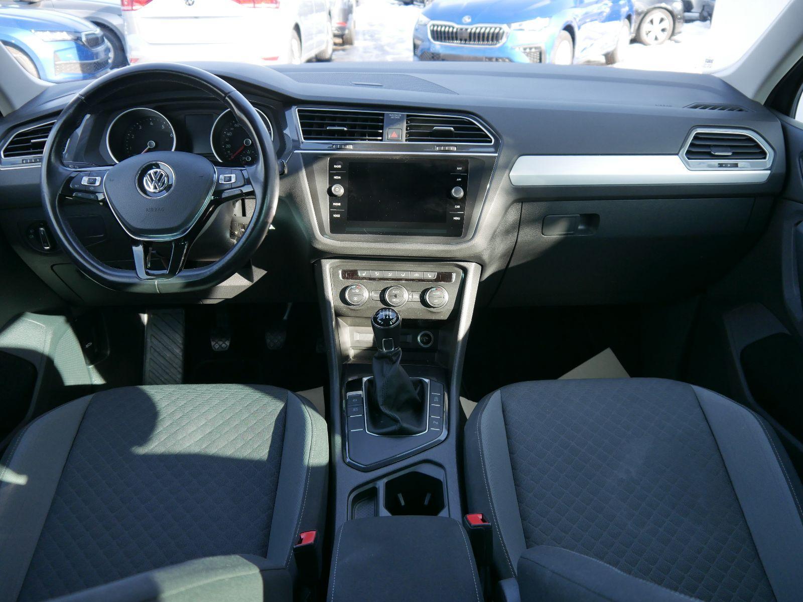 Volkswagen Tiguan 1.5 TSI ACT COMFORTLINE* ACC *AHK* WINTERPAKET * LED * NAVI * PDC * SHZG 