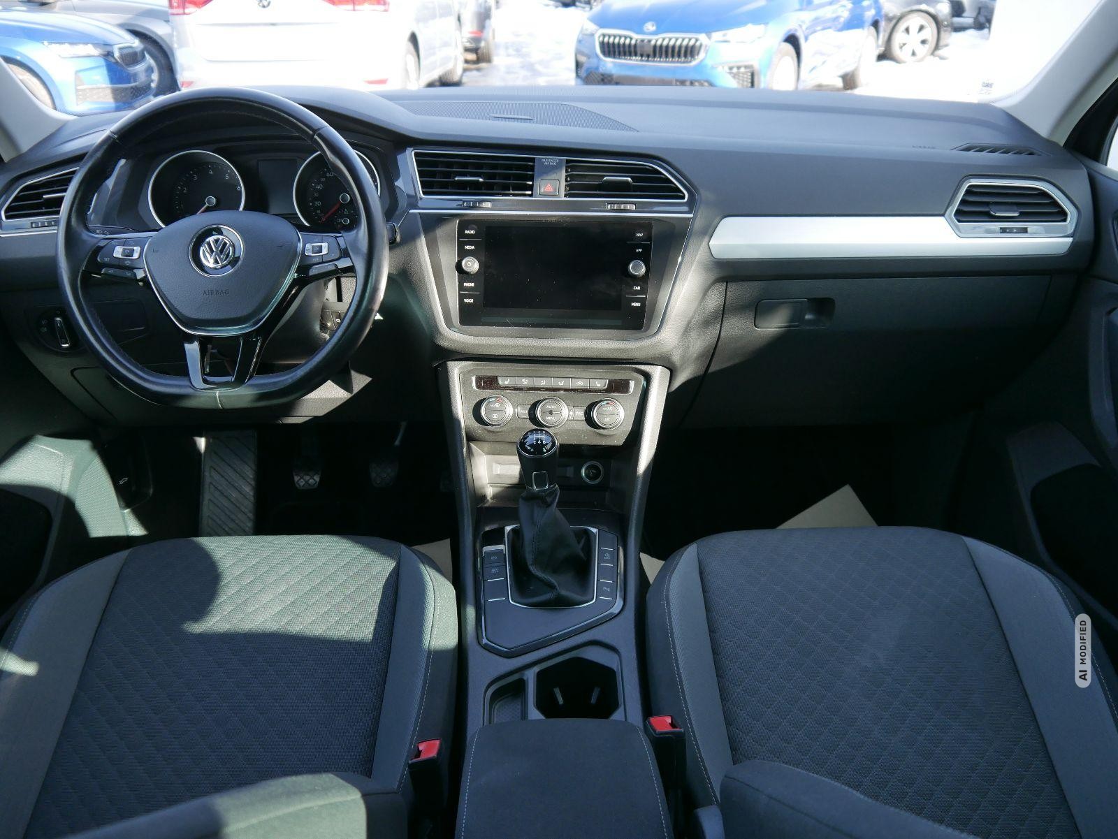 Volkswagen Tiguan 1.5 TSI ACT COMFORTLINE* ACC *AHK* WINTERPAKET * LED * NAVI * PDC * SHZG 