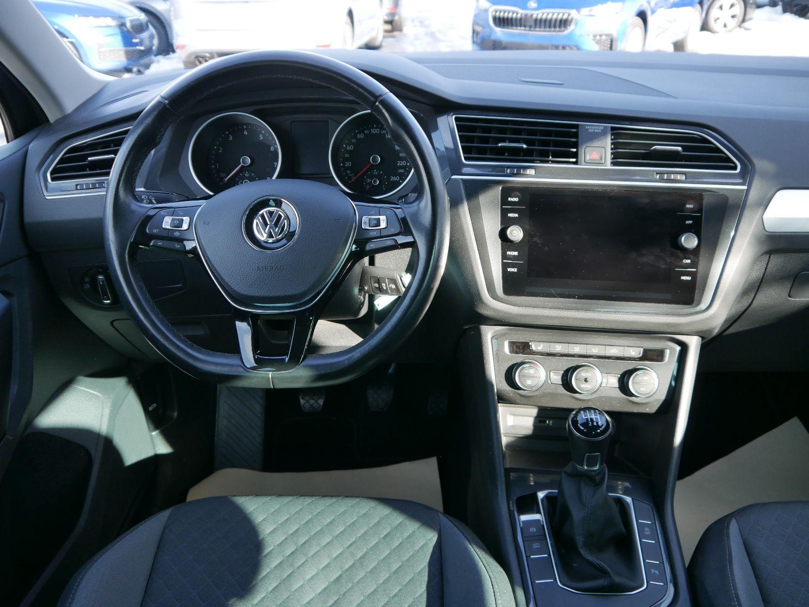 Volkswagen Tiguan 1.5 TSI ACT COMFORTLINE* ACC *AHK* WINTERPAKET * LED * NAVI * PDC * SHZG 