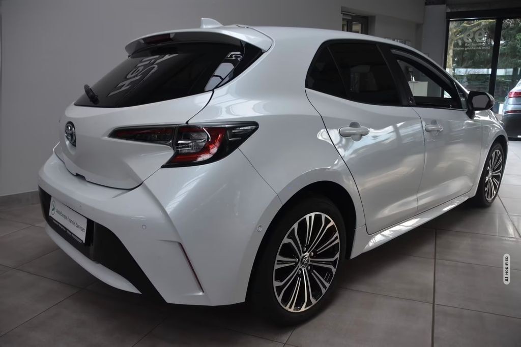 Toyota Corolla Hybrid Team D LED Kamera AppNavi Tempo