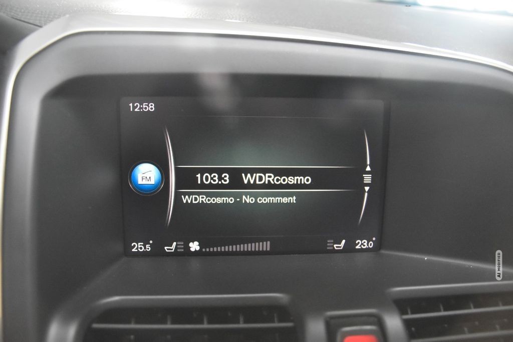 Volvo XC60 XC60 Summum 2WD Navi Klima Tempo SHZ PDC