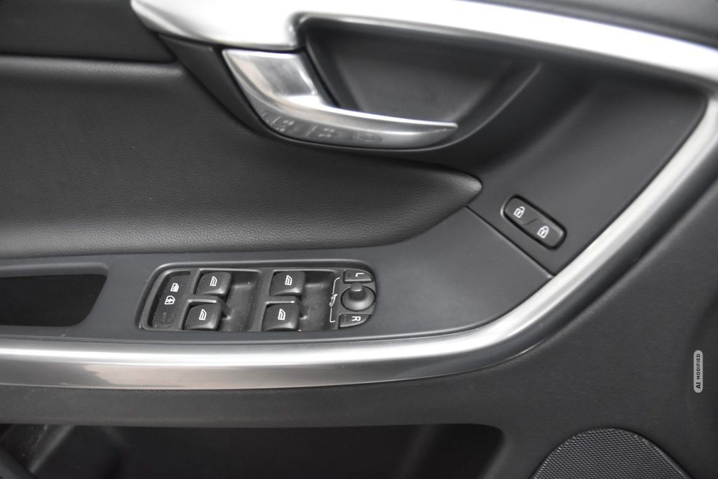 Volvo XC60 XC60 Summum 2WD Navi Klima Tempo SHZ PDC