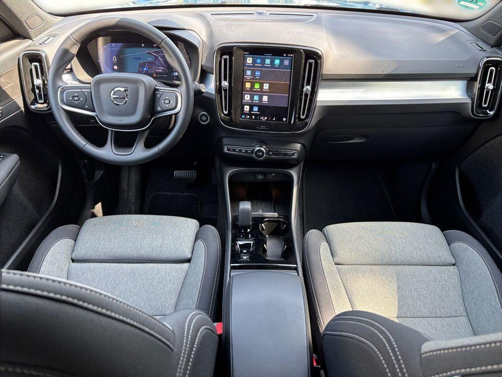 Volvo XC40 2WD Plus Dark RÜCKFAHRKAMERA+SITZHEIZUNG