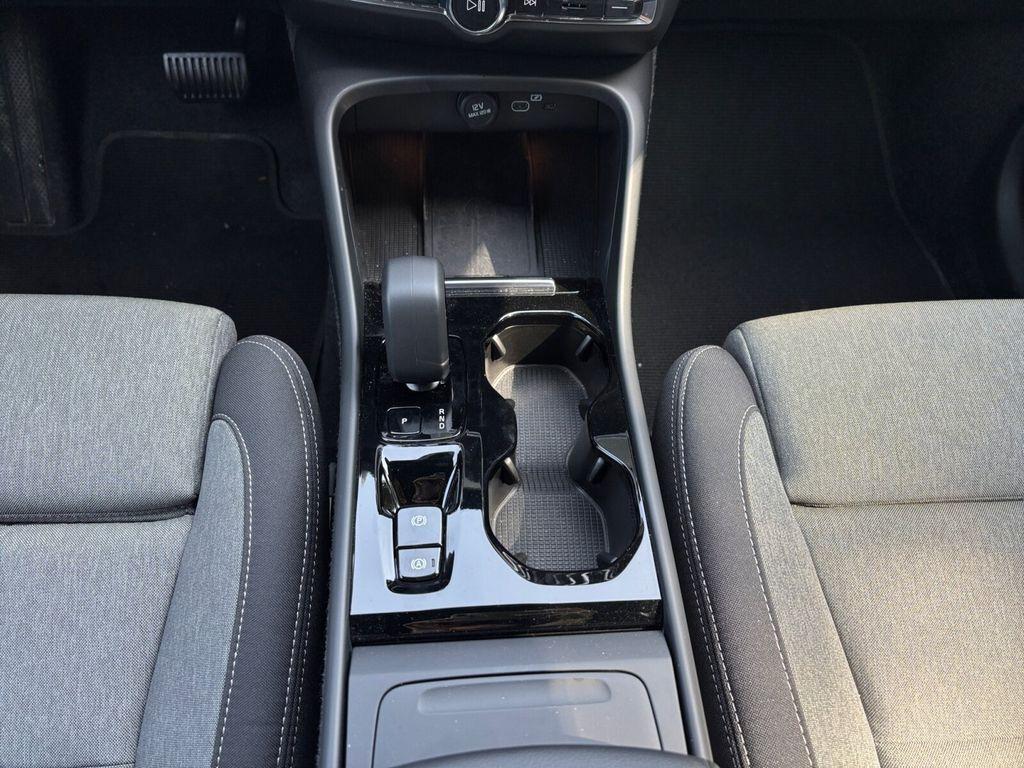 Volvo XC40 2WD Plus Dark RÜCKFAHRKAMERA+SITZHEIZUNG